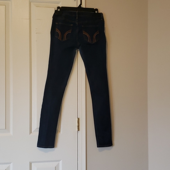 Hollister Jeansho - Picture 2 of 5